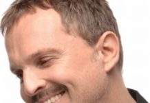 El cantante Miguel Bosé apoya la legalización del cannabis El cantante Miguel Bosé apoya la legalización del cannabis