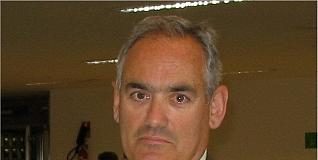 El psiquiatra José Cabrera ofrece una charla contra la droga