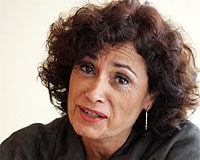Carmen Moya: «Consumir drogas es una enfermedad crónica»