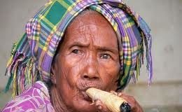 Reinas de la ganja: 100 mujeres que aman la marihuana
