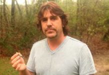 Un expolicía da consejos a fumadores de marihuana Un expolicía da consejos a fumadores de marihuana