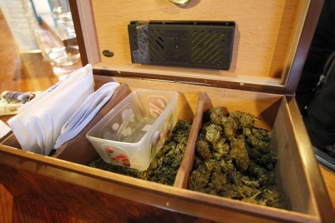 Parte del muestrario de variedades de un Club de Cannabis