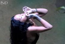 Rihanna dice que prefiere el cannabis antes que cualquier hombre RIHANNA DE FIO DENTAL FUMANDO MACONHA 06