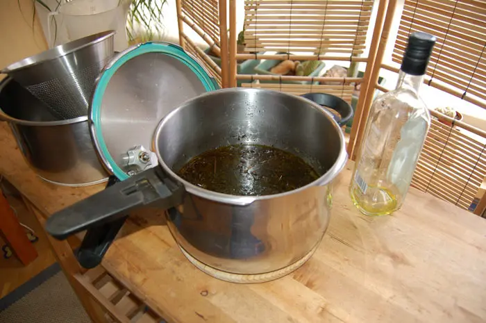 Cannaoliva: Cómo hacer aceite de oliva de cannabis