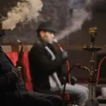 Fumar con pipa de agua no es mejor que fumar cigarrillos Fumar con pipa de agua no es mejor que fumar cigarrillos