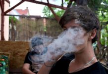 Un estudio no encuentra pruebas de que el cannabis medicinal legal aumente el consumo de marihuana entre los jóvenes La legalización de la marihuana medicinal no hace que haya más fumadores adolescentes