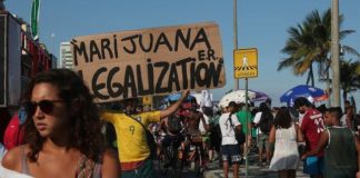 Miles de brasileños marchan a favor del uso del cannabis en medio del paro camionero