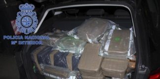 Juicio contra cuatro guardia civiles, dos empresarios y un vigilante acusados de sustraer 100 kilos de hachís a narcotraficantes