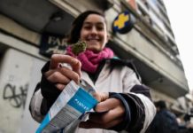 La mayoría de los uruguayos respalda la legalización del cannabis pese a desafíos en la implementación La mayoría de los uruguayos respalda la legalización del cannabis pese a desafíos en la implementación