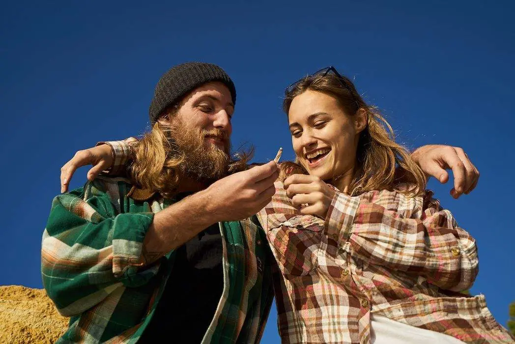 &iquest;Por qu&eacute; la marihuana afecta de forma diferente a hombres y mujeres?