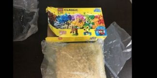 Un niño encuentra dos kilos de metanfetamina en una caja de Lego