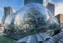 Conoce que está pasando en Amazon y su postura frente a las drogas Steps at Amazon Spheres in downtown Seattle.