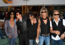 Guns N’ Roses lanza su propia línea de accesorios para fumar cannabis Slash, Scott Weiland, Dave Kushner, Duff McKagan and Matt Sorum