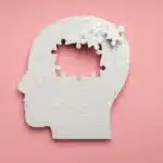 El potencial terapéutico del cannabis en la enfermedad de Parkinson: ¿Un nuevo camino hacia el alivio de los síntomas? Dementia and parkinson's disease, ADHD, composition for head disease theme