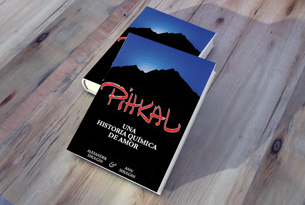 Continuamos con el capítulo 42 de PIHKAL, titulado “Una lección en la universidad”, en el que se describe cómo Shulgin aprovecha su puesto de profesor de universidad