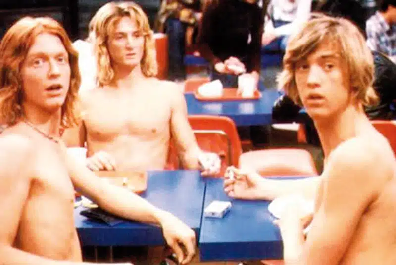 Sean Penn y su pandilla en “Aquel excitante curso”