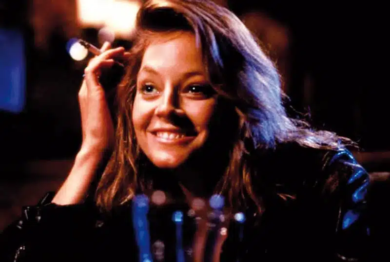 En “Acusados” Jodie Foster ahoga sus penas entre porros y alcohol