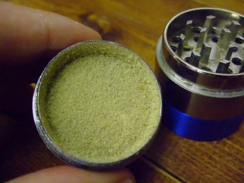 Acumulador de un grinder metálico