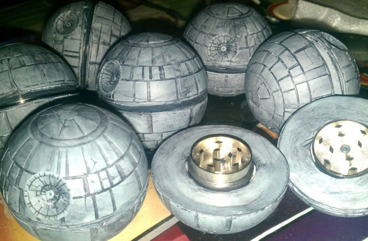 Un grinder muy friki