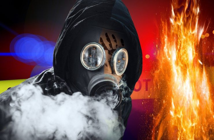 Anarquía en la sociedad moderna: una reflexión person, mask, riot, protest, demonstration, anarchy, revolt, conflict, angry, rebellion, resistance, revolution