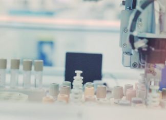 Un estudio español no ve más rigidez arterial por cannabis Material de investigación cardiovascular en un laboratorio