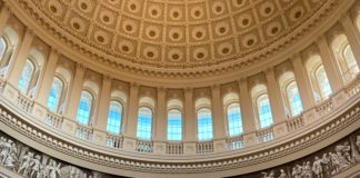 Cúpula de un capitolio estatal en Estados Unidos