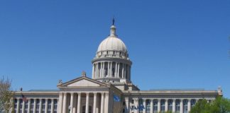 The State Capital Building in Oklahoma City, Oklahoma in the summer of 2006.