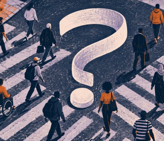 Ilustraci&oacute;n de personas que cruzan una calle alrededor de una cinta con forma de interrogaci&oacute;n